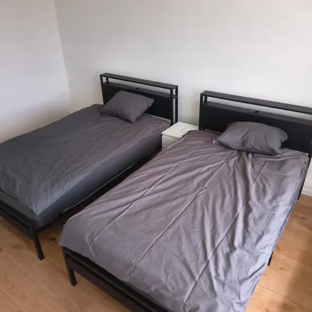 شقة Schickes